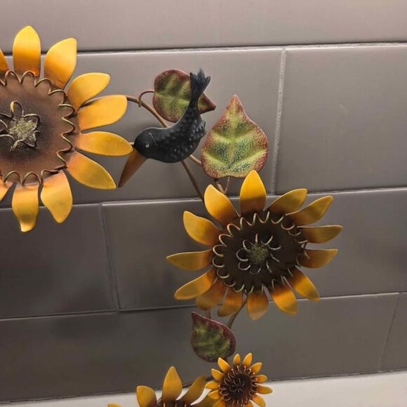Metal sunflower wreathe with little crows - Picture 3 of 6